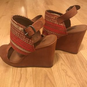 Lucky Brand Wedges 😘